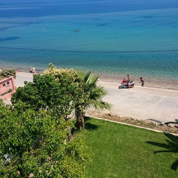 xanthi's sea front villas, hotel in Flámbouras