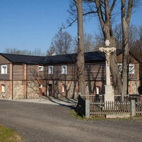 Golf Čertovo břemeno, hotel in Prčíce