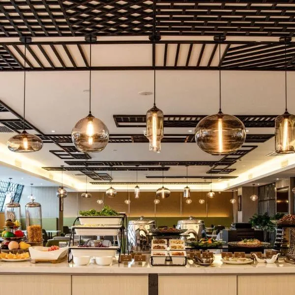 Atour Hotel Yuyang West Road, hotel em Yulin