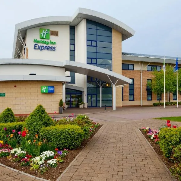 Holiday Inn Express Northampton - South, an IHG Hotel, hotel in Wootton