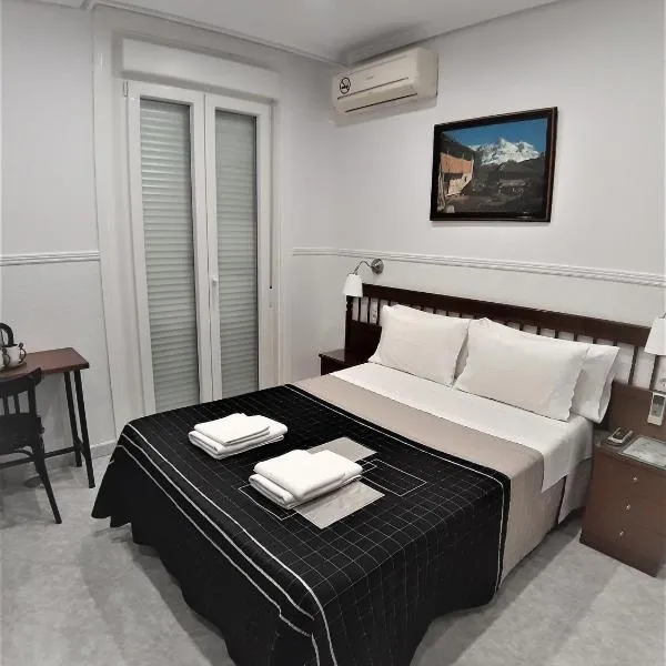 Hostal Dulcinea, hotel em Madri