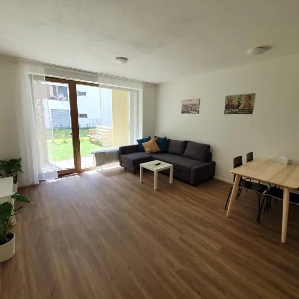 STYLISH APARTMENT WITH TERRACE AND GARAGE in THE CITY CENTER, hotel v Plzni