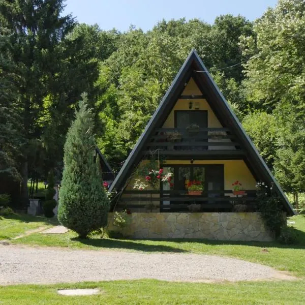 Planinska kuća "Zvuk Tišine" - Fruška gora, hotel en Jazak