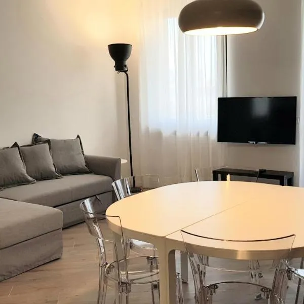 V12 Apartments - Trecate, hotel v destinaci Trecate