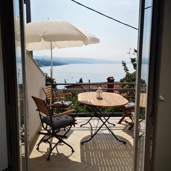 New cosy apartments with private parking, viešbutis Opatijoje