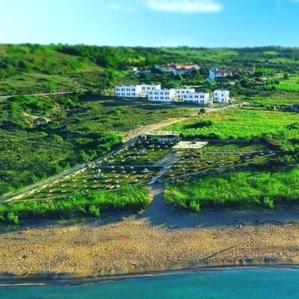Sukha Inn Hotel & Beach、ボズジャ島のホテル