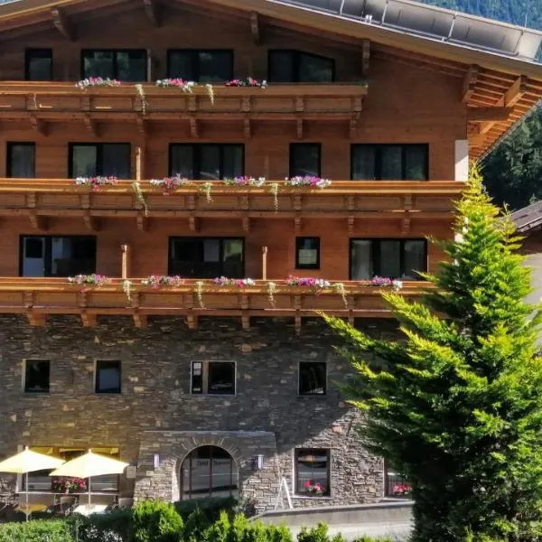 Hotel Neuwirt, ξενοδοχείο σε Finkenberg