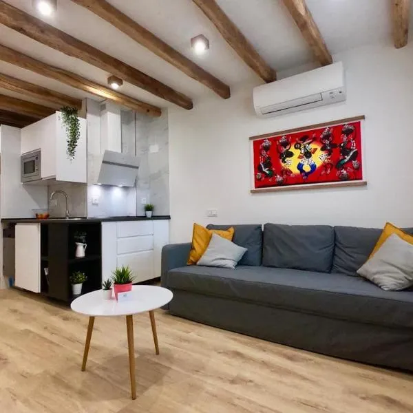 Gozamena Zarautz (Surf/Mendi), hotel in Zarautz