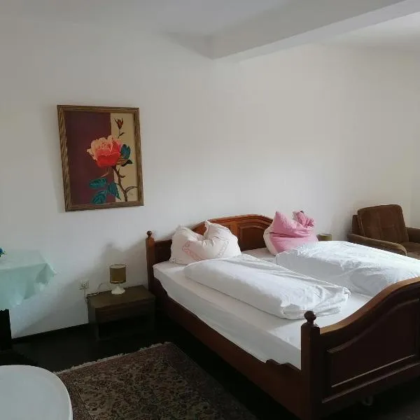 Gasthaus Zur Rose, hotel v destinaci Malsch