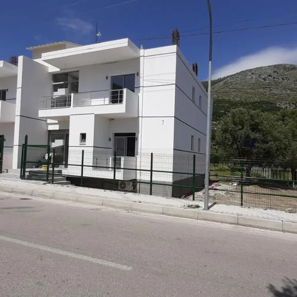 South Coast Villa, hotel in Borsh