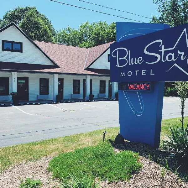 Blue Star Motel: Saugatuck şehrinde bir otel