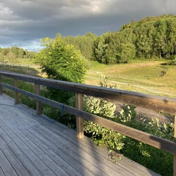 Asplunda Gård, Kolmården stuga nr 1, hotel a Kolmården