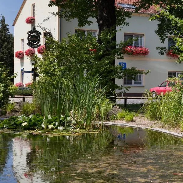Hotel & Gasthaus Zum Eichenkranz, hotell i Petkus