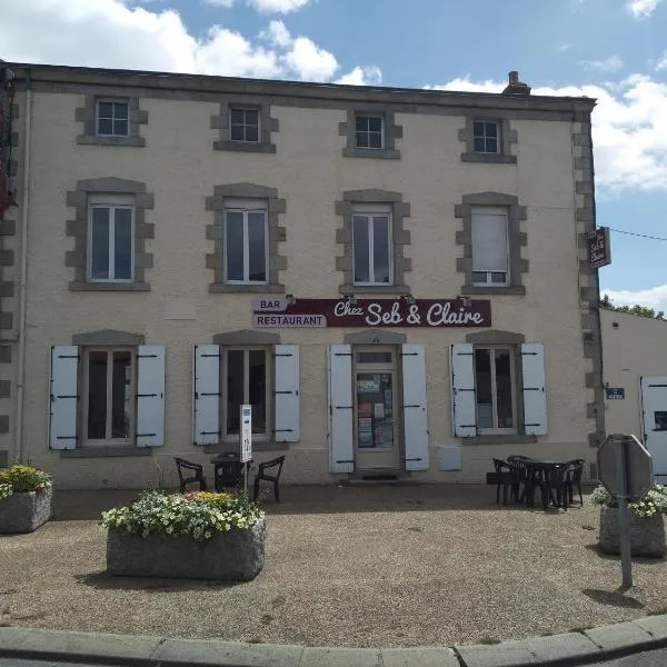 Chez Seb & Claire, hotel in Saint-Pierre-des-Échaubrognes