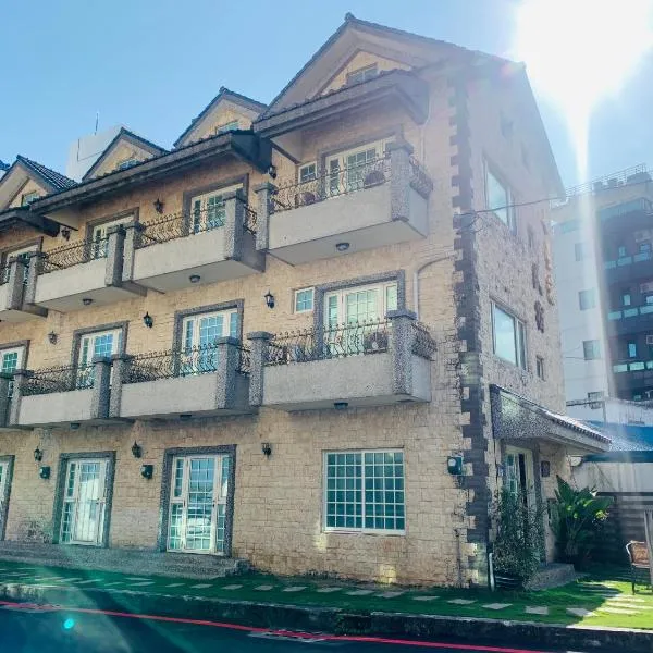 Dipper Ocean Hostel七星海民宿, hotel v destinaci Dahan