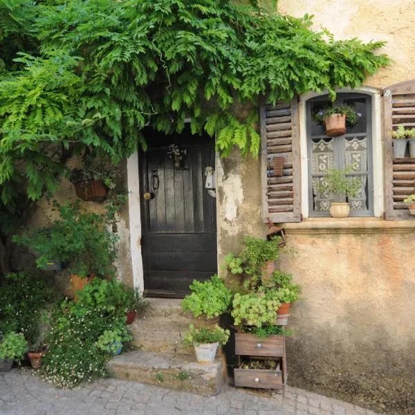 Appartement dans le ciel, hotel di Tourtour