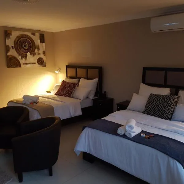 The Royal Prime Guest Lodge, hotel em Mooiplaas