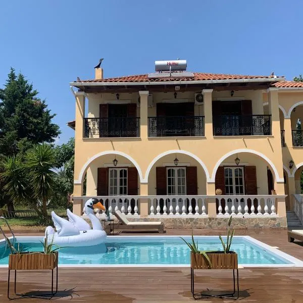 Villa Fos, hotel v destinaci Gaïtánion