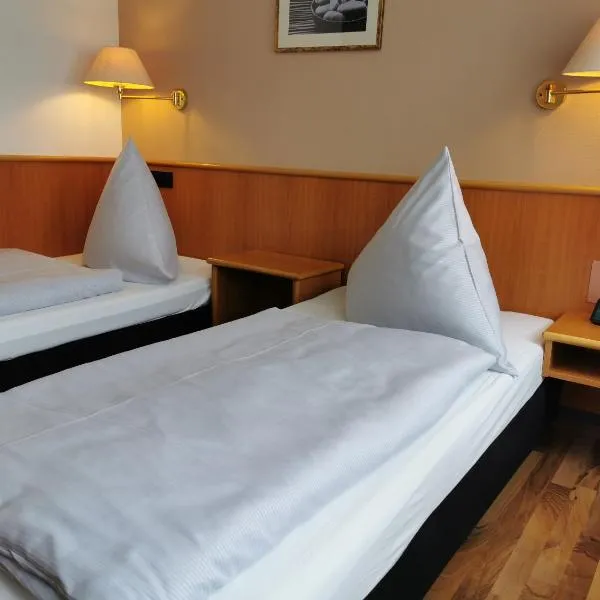 Hotel Mainperle โรงแรมในเวิร์ทไฮม์