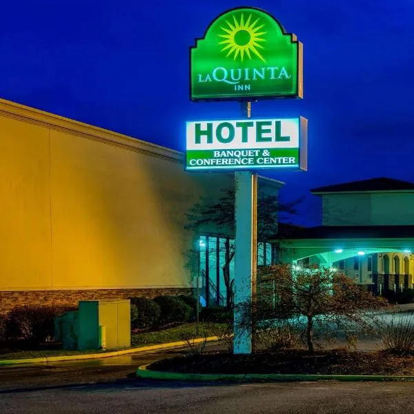 La Quinta Inn by Wyndham West Long Branch, hotel u gradu West Long Branch