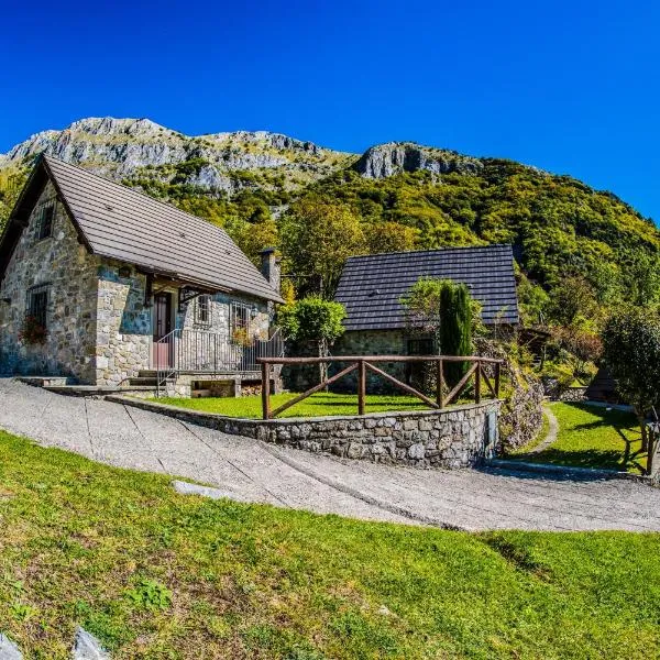 Alpeggio Pruno, hotel a Sassorosso