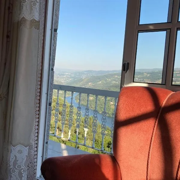 Mira Douro Valley Home, hotel v destinaci Marco de Canavezes