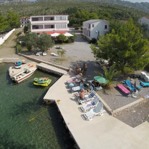 Guest House Marko, hotel v Seline