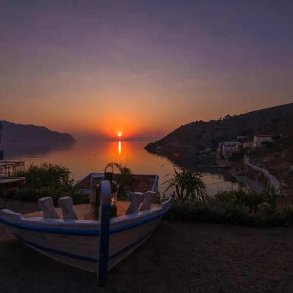 Niriides Hotel Apartments, hotel v destinaci Symi