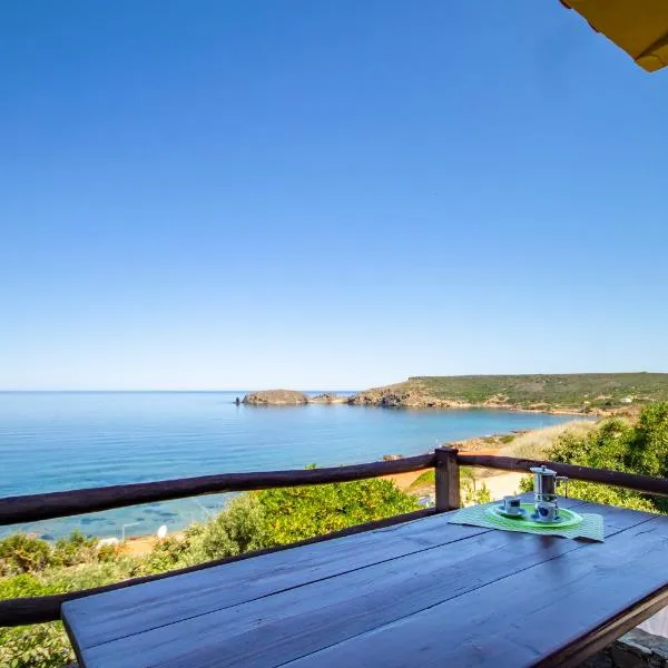 La dolce casa di Luisa - Costa Verde - SUPER VISTA MARE- 400 metri al mare- Pistis FREE WIFI IUNQ0644-Q0646-Q5993-Q0647, hotel Torre Dei Corsariban