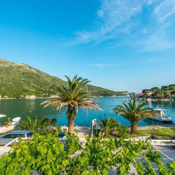 Villa Mare & Filip, hotel v Zatone