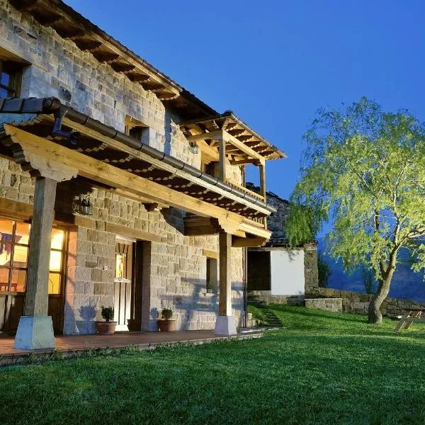 La Casa de Bustantegua, hotel a Selaya