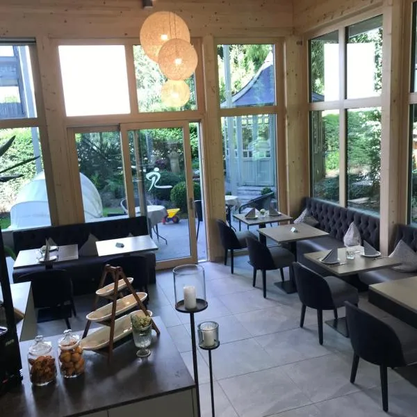 Hotel Garni Villa Rosengarten, hotel v destinaci Überlingen