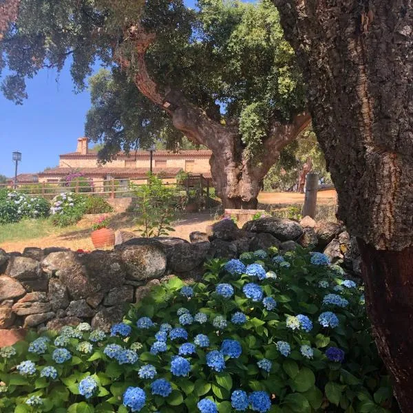 Apartamentos Rurales La Macera ****, hótel í Fuente Obscura