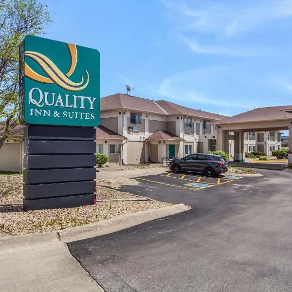 Quality Inn & Suites Omaha Chalco, hotel in Omaha