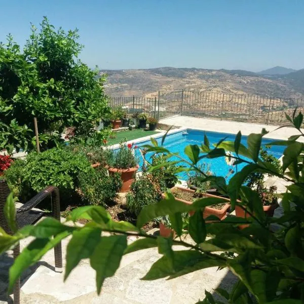 Georgia's House, hotel v destinaci Paphos City