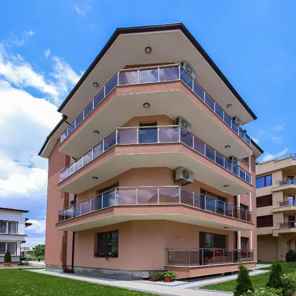 Guesthouse Phoenix, hotelli kohteessa Obzor