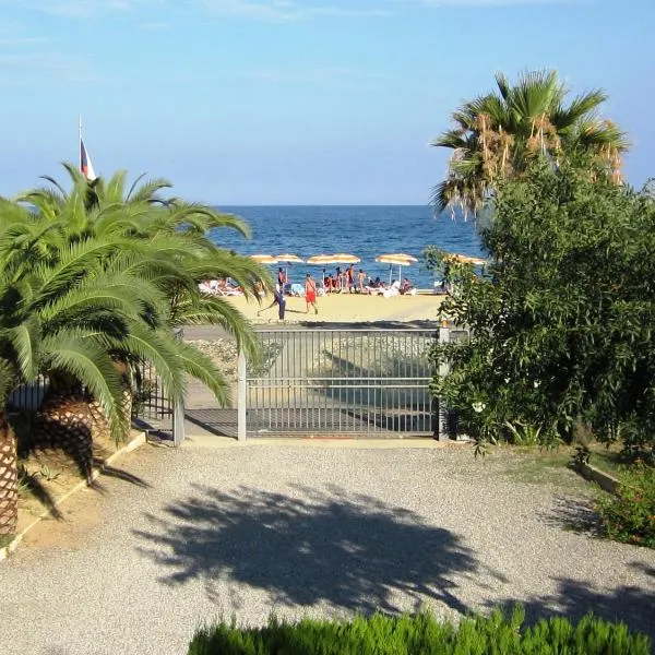 Residence Torre Saracena, hotel a Marina di Sibari