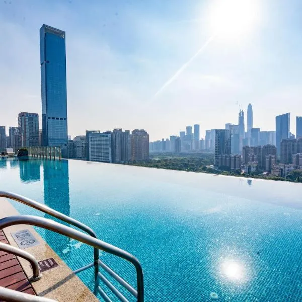 Fraser Suites Shenzhen, Near Huaqiang North Business Zone, Infinity pool, Offer 1 free breakfast, hotel v destinaci Šen-čen