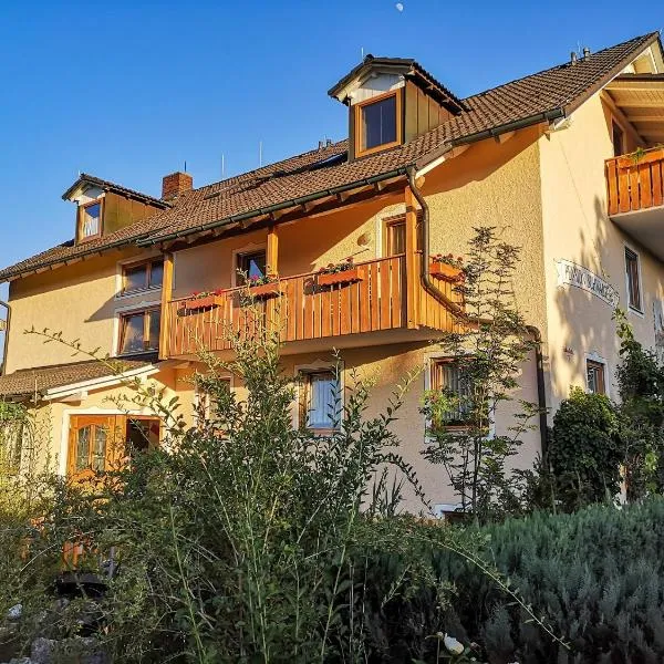 Pension Schwaiger, hotel v destinaci Bad Gögging