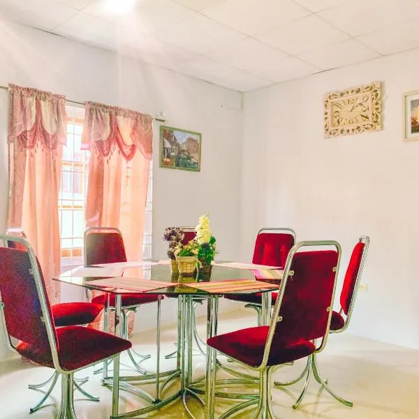 Apartment at Trincity Central Road, hotel v destinaci Port-of-Spain