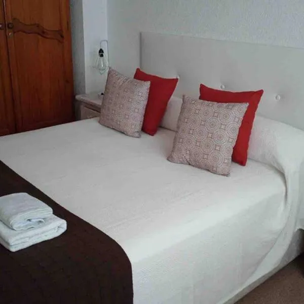 El Pisuco, hotel a Dolores