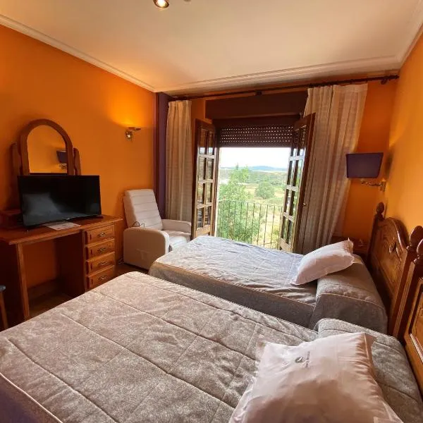 Tierra De Lobos, hotel v destinácii Puebla de Sanabria