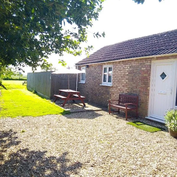 Little Owls Nest Holiday Home, hotel in Wisbech
