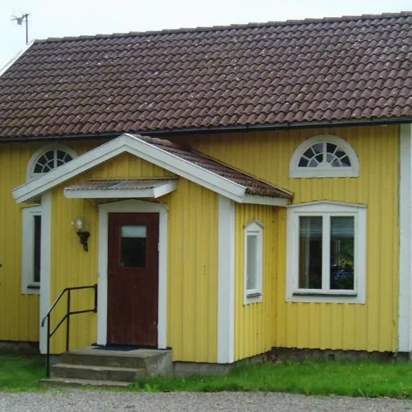 Vegby Bolsgård "Lillstugan", hotel in Älmhult
