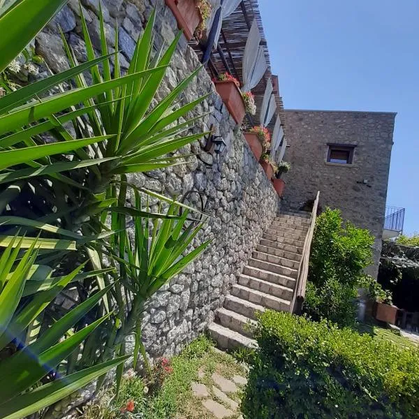 Agriturismo Orrido di Pino, khách sạn ở Agerola