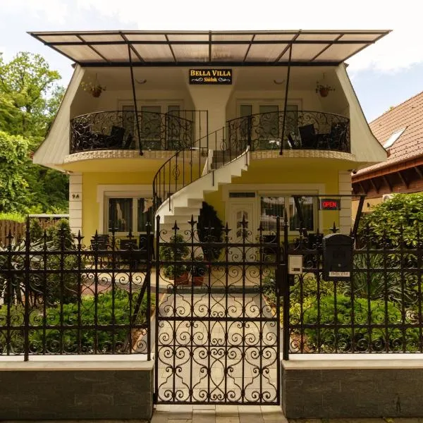 Bella Villa, hotel in Siófok