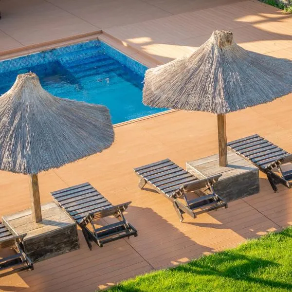 Greenstone Land - Corbu, hotel in Năvodari