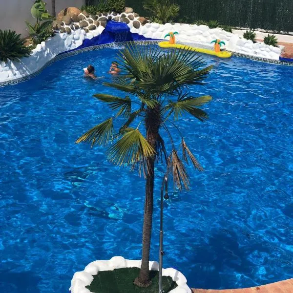 Apartamento Los Naranjos, hotel v destinaci Benahavís