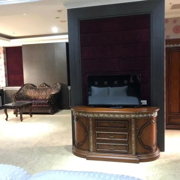 嘉義永鎮御花園汽車旅館, hotel v destinaci Ťia-i