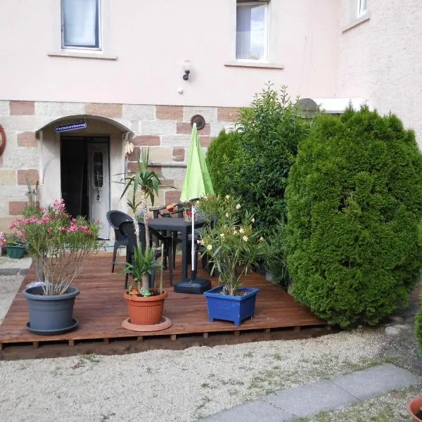 Apartment Regina, hotel Lauchában